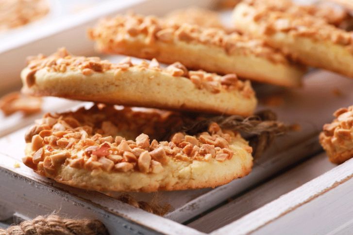 طريقة عمل البيتي فور بالفول السوداني