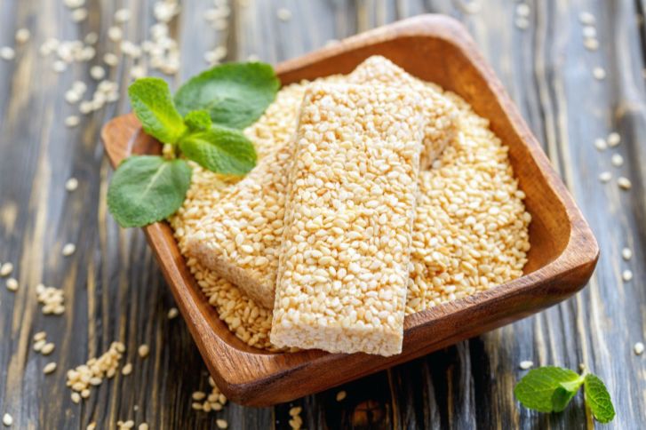 طريقة عمل السمسمية بدون سكر