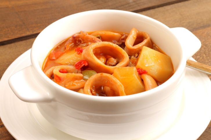 طريقة عمل السيبيا بالبطاطس