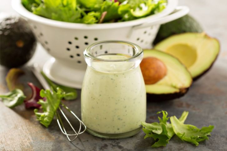 طريقة عمل صوص سلطة أبيض بالمايونيز