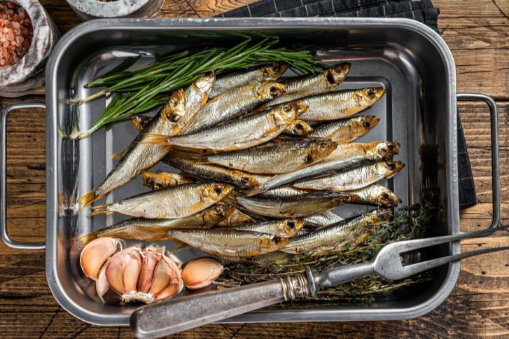 طريقة عمل صينية السردين بالطحينة