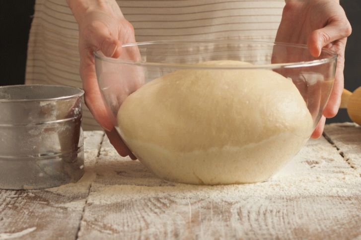 طريقة عمل عجينة الزبادي بدون خميرة