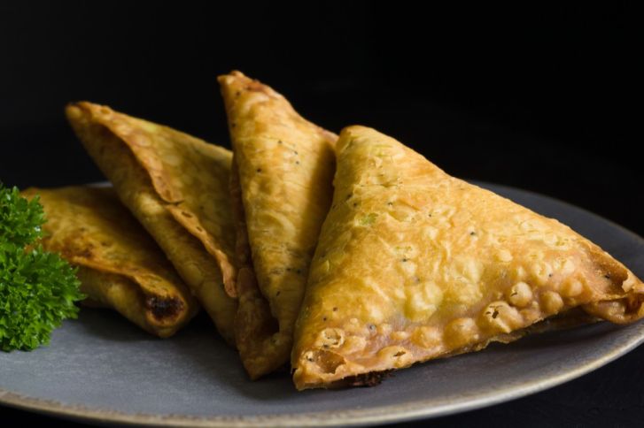 طريقة عمل عجينة السمبوسة السعودية