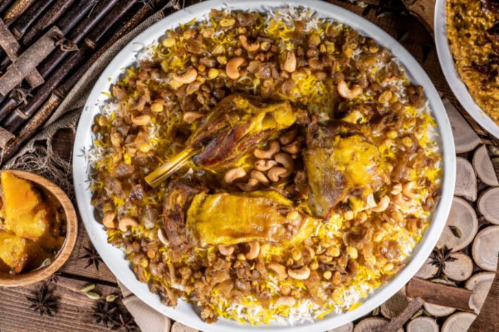 طريقة عمل كبسة اللحم الحضرمية