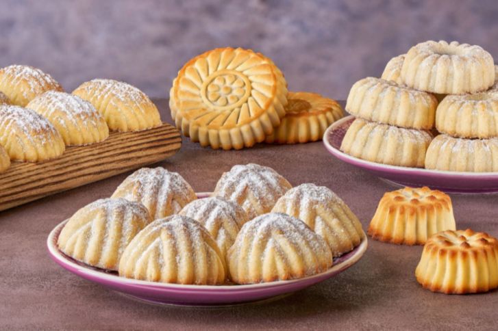 طريقة عمل كعك العيد بالطحين والسميد