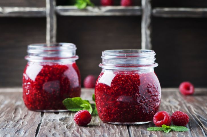 طريقة عمل مربى التوت الأحمر