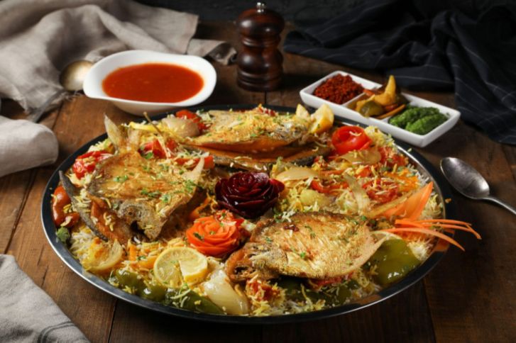 طريقة عمل مقلوبة التونة