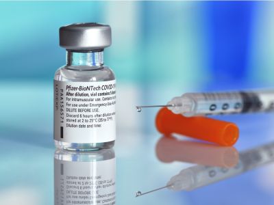 لقاح فايزر بيونتك لكورونا: الفاعلية، الآثار وأكثر