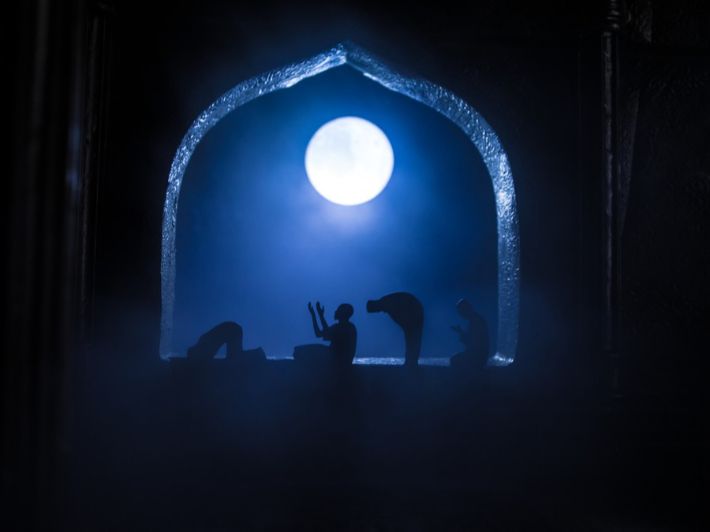 كم عاش يحيى عليه السلام؟