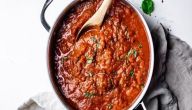 طريقة عمل صلصة البوتانيسكا مع الأرز البني