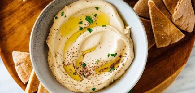 أفضل طريقة لعمل حمص بالطحينة