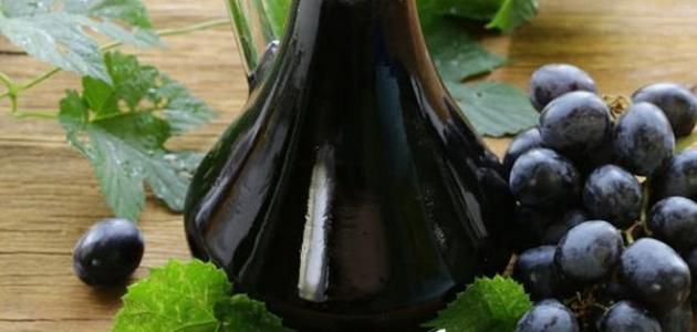 العنب الأحمر بالقشطة أكلات خفيفة