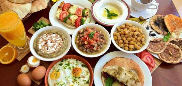 سلطة اللبن بالأفوكادو للسحور