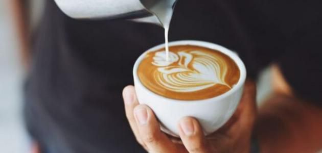 طريقة عمل القهوة باللبن