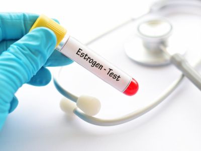 أسباب نقص هرمون الإستروجين عند المرأة أسباب نقص هرمون الإستروجين عند المرأة