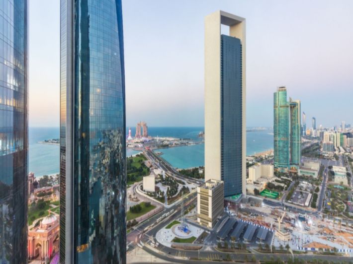 طبيعة عمل شركة أدنوك وخدماتها