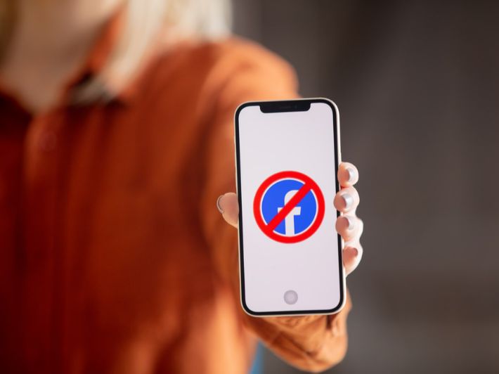 كيفية حظر صديق من الفيسبوك عبر الحاسوب، وعبر الهاتف المحمول