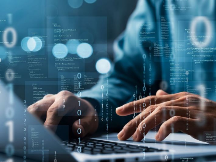 مميزات برمجيات إدارة المواقع