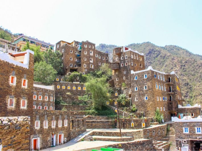 تعرّف على أفضل المطاعم في أبها للعائلات