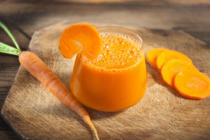 تحضير عصير الجزر للرجيم