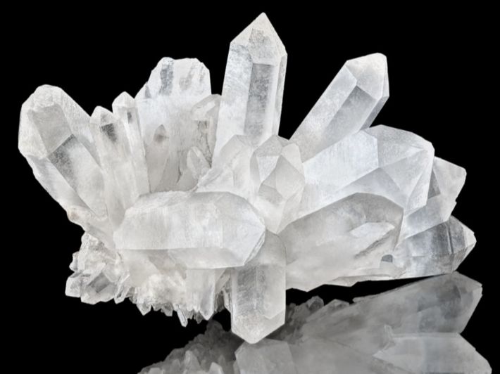 تعرف على حجر كلير كوارتز