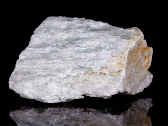 ما هو حجر التالك؟